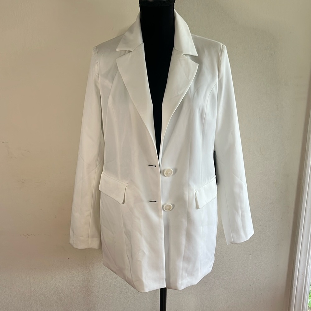 Bagatelle Oversized White Blazer By Bagatelle Collection